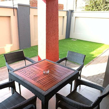 66 Dorp Street Apartment Polokwane Luaran gambar