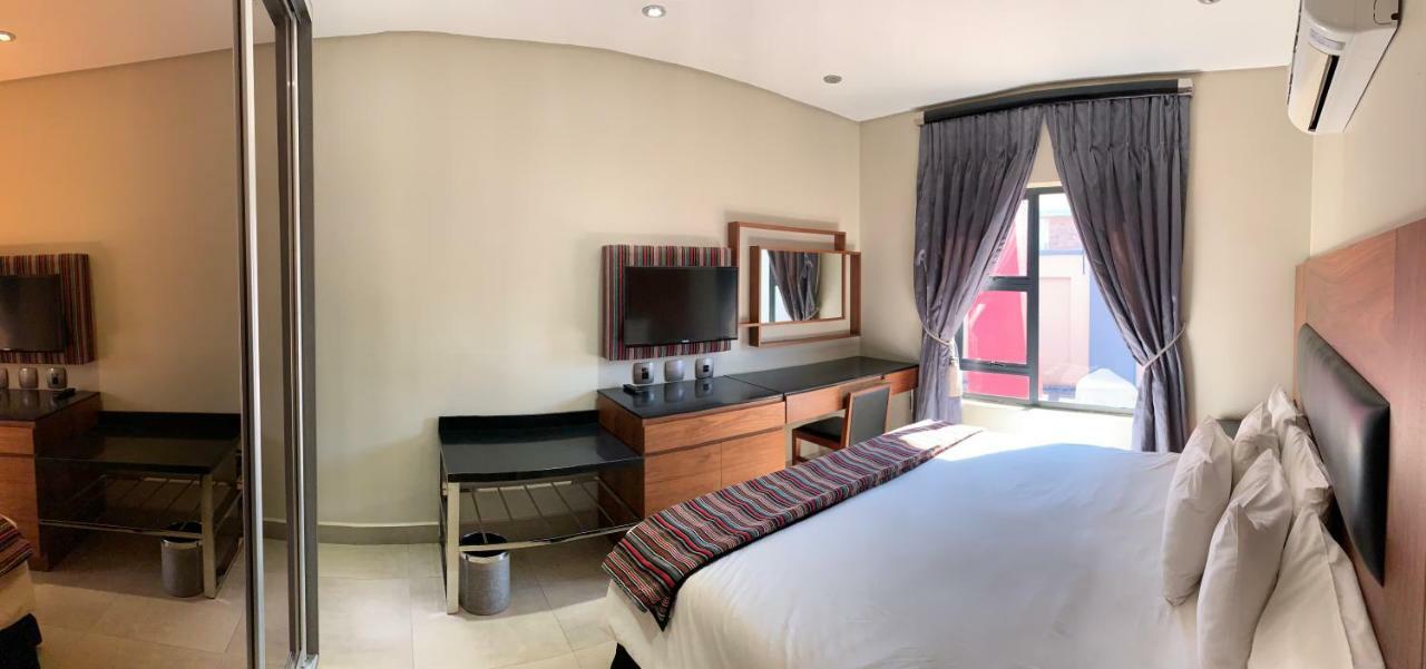 66 Dorp Street Apartment Polokwane Luaran gambar